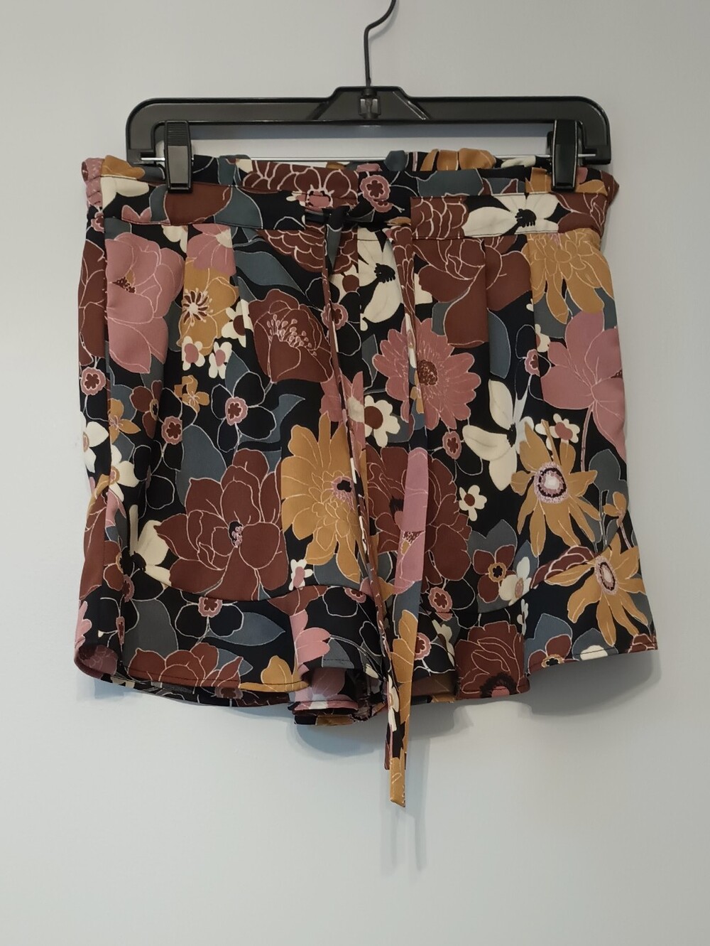 DR2 Floral Tie-Waist Shorts Multi Color M
